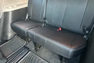 Toyota Sienna 2017 SE 8 pasajeros 4 puertas Mini-Van