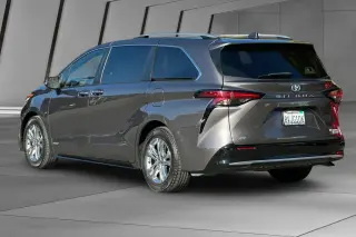Toyota Sienna 2021 AWD Platinum 7 Pasajeros 4p Miniván