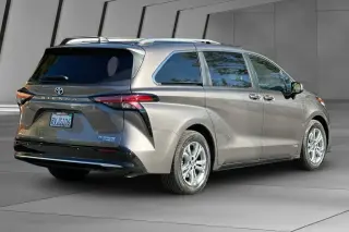 Toyota Sienna 2021 AWD Platinum 7 Pasajeros 4p Miniván