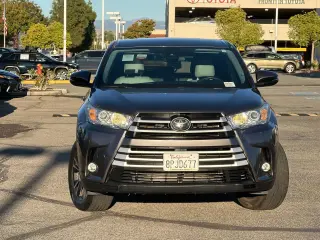 Toyota Highlander 2018 AWD LE SUV de 4 puertas