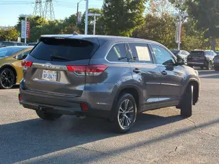 Toyota Highlander 2018 AWD LE SUV de 4 puertas