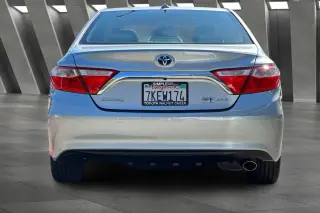 Toyota Camry Híbrido 2015 XLE Sedán 4p