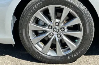 Toyota Camry Híbrido 2015 XLE Sedán 4p