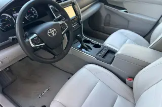 Toyota Camry Híbrido 2015 XLE Sedán 4p