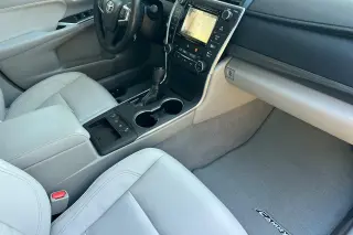 Toyota Camry Híbrido 2015 XLE Sedán 4p