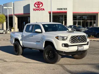 Toyota Tacoma 2023 4x4 TRD Sport 4 puertas Doble Cabina 5.0 pies SB 6M
