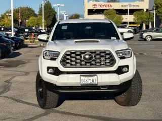 Toyota Tacoma 2023 4x4 TRD Sport 4 puertas Doble Cabina 5.0 pies SB 6M