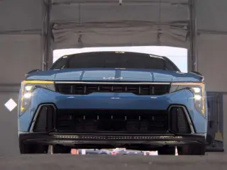 Kia K4 2025 Sedán de 4 puertas GT-Line