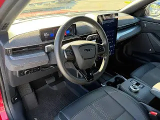 Ford Mustang Mach-E 2023 AWD GT 4 puertas SUV