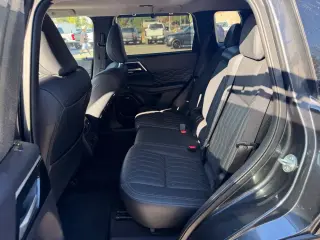 Mitsubishi Outlander 2025 SUV de 4 puertas SEL con tracción en las cuatro ruedas (AWD)