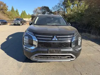 Mitsubishi Outlander 2025 SUV de 4 puertas SEL con tracción en las cuatro ruedas (AWD)