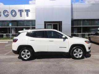 Jeep Compass 2021 Latitude SUV de 4 puertas