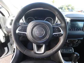 Jeep Compass 2021 Latitude SUV de 4 puertas