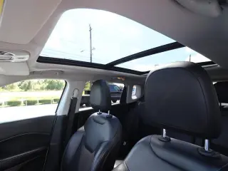Jeep Compass 2021 Latitude SUV de 4 puertas