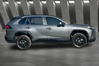 Toyota RAV4 Híbrido 2024 AWD SE SUV de 4 puertas