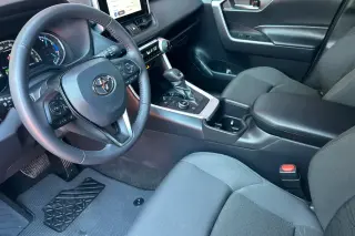 Toyota RAV4 Híbrido 2024 AWD SE SUV de 4 puertas