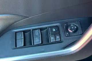 Toyota RAV4 Híbrido 2024 AWD SE SUV de 4 puertas