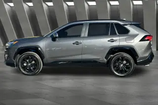 Toyota RAV4 Híbrido 2024 AWD SE SUV de 4 puertas
