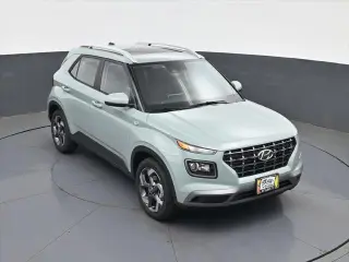 Hyundai VENUE 2026 SEL 4 puertas Crossover con techo bicolor
