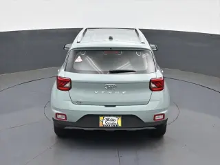 Hyundai VENUE 2026 SEL 4 puertas Crossover con techo bicolor