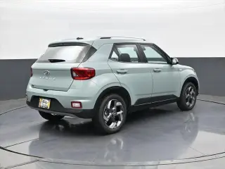 Hyundai VENUE 2026 SEL 4 puertas Crossover con techo bicolor