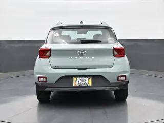 Hyundai VENUE 2026 SEL 4 puertas Crossover con techo bicolor