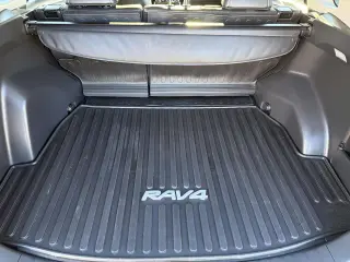 Toyota RAV4 2024 XLE Premium SUV de 4 puertas
