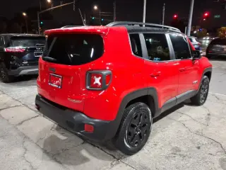Jeep Renegade 2018 4x4 Trailhawk SUV de 4 puertas