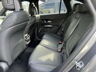 Mercedes-Benz GLC 2023 GLC 300 4dr SUV