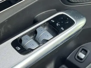 Mercedes-Benz GLC 2023 GLC 300 4dr SUV