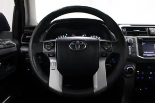 Toyota 4Runner 2018 4x2 SR5 4dr SUV