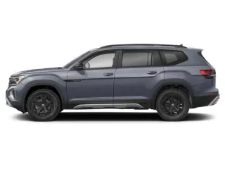 Volkswagen Atlas 2024 AWD Peak Edition SE 4Motion 4dr SUV con Tecnología