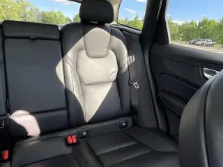 Volvo XC60 2023 AWD B5 Ultimate Bright Theme 4dr SUV