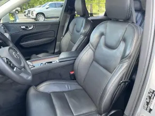 Volvo XC60 2023 AWD B5 Ultimate Bright Theme 4dr SUV