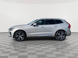 Volvo XC60 2023 AWD B5 Ultimate Bright Theme 4dr SUV