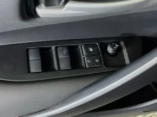 Toyota Corolla Hybrid 2025 SE 4dr Sedán