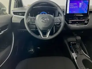 Toyota Corolla Hybrid 2025 SE 4dr Sedán