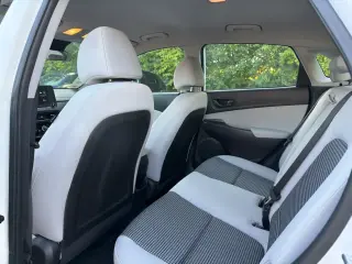 Hyundai KONA 2023 AWD SE 4dr Crossover