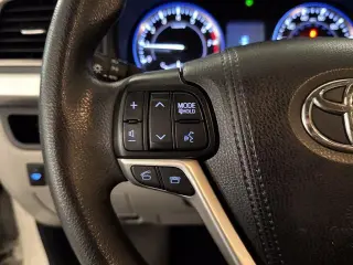 Toyota Highlander 2016 LE 4dr SUV (3.5L V6)