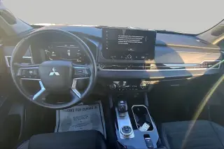 Mitsubishi Outlander 2025 SE 4dr SUV