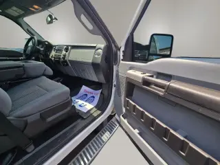 2013 Ford F250 SUPER DUTY CREW CAB
