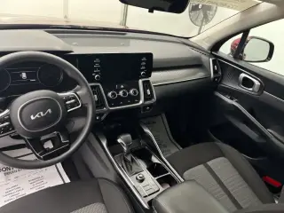 Kia Sorento 2023 LX 4dr SUV