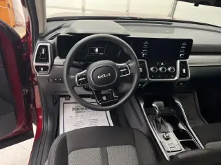 Kia Sorento 2023 LX 4dr SUV
