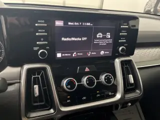 Kia Sorento 2023 LX 4dr SUV