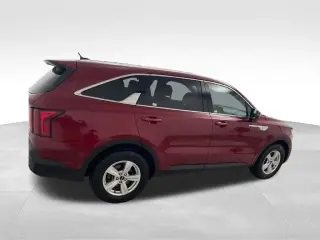 Kia Sorento 2023 LX 4dr SUV
