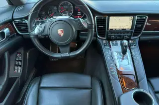 2014 Porsche PANAMERA