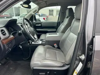 Toyota Tundra 2021 4x4 Limitado 4dr CrewMax Cab Pickup SB