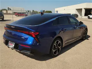Vehículo Kia K5 2025 GT-Line 4dr Sedán