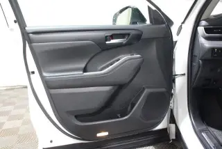 Toyota Highlander 2024 XLE 4dr SUV