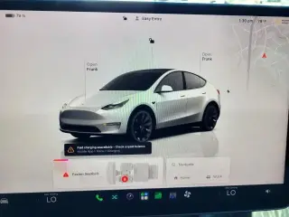 Tesla Model Y 2024 AWD Long Range 4dr Crossover